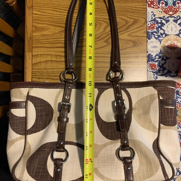 Coach Signature Tonal handbag - Picture 10 of 12